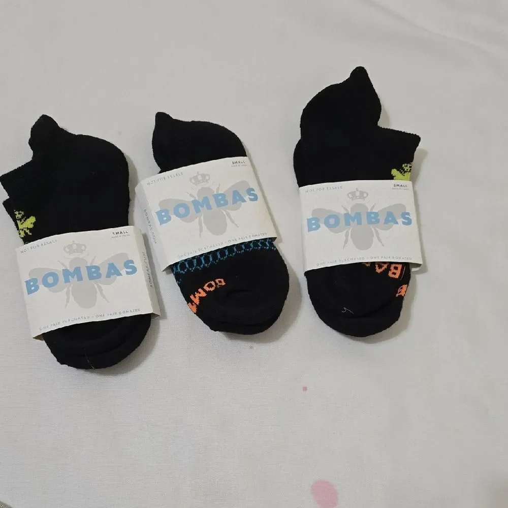 Bombas Black Athletic‎ Socks with Color Accents S